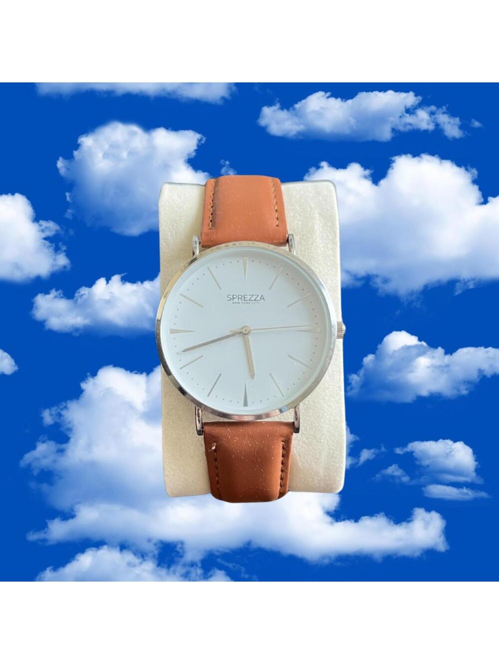 Sprezza Minimalist Analogue Watch with Brown Leather Strap